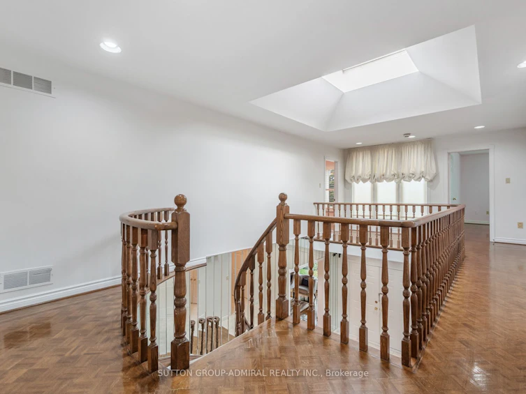 582 Spring Gate Boulevard, Vaughan, ON, L4J 5B8 - 15