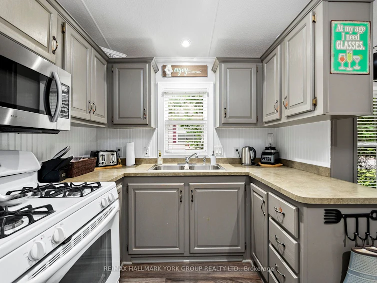 21469 ON 48, East Gwillimbury, ON, L0G 1M0 - 6