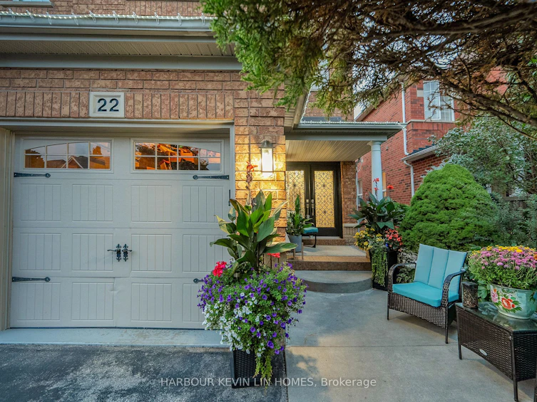 22 Tuscana Boulevard, Vaughan, ON, L4K 5J2 - 3