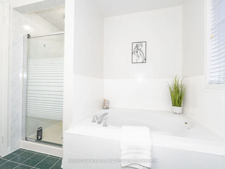 22 Tuscana Boulevard, Vaughan, ON, L4K 5J2 - 25