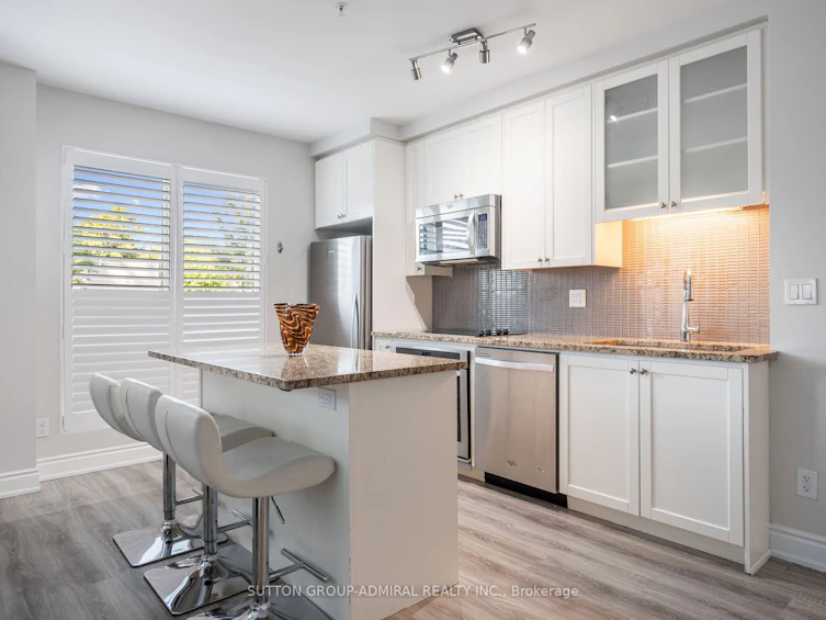 101B-9090 Yonge Street, Richmond Hill, ON, L4C 0Z1 - 7