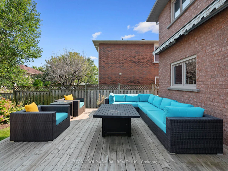 110 Summerdale Drive, Markham, ON, L3T 6Y6 - 32