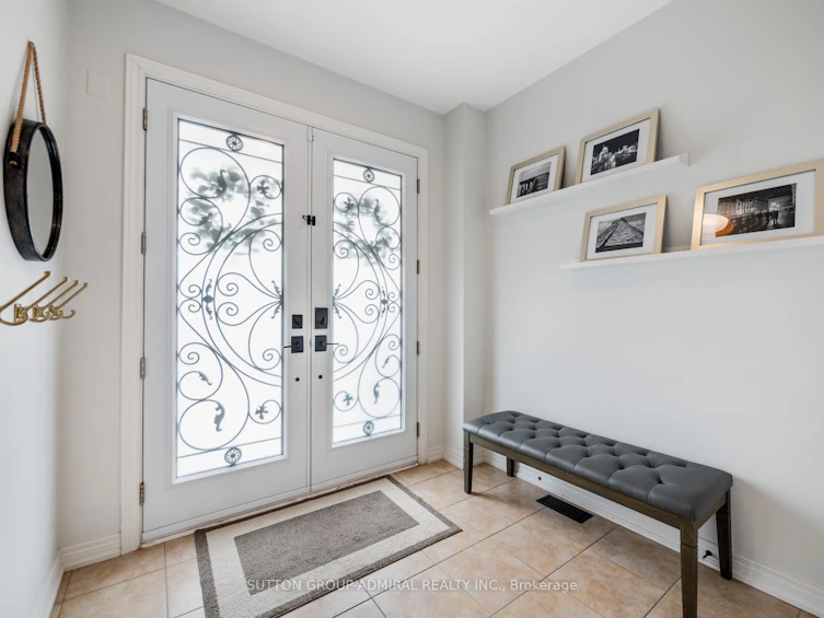 29 Lindvest Crescent, Vaughan, ON, L6A 4N2 - 2