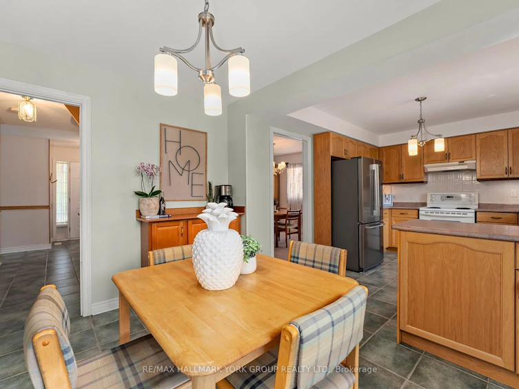 23 Bambi Crescent, Georgina, ON, L4P 4C3 - 11