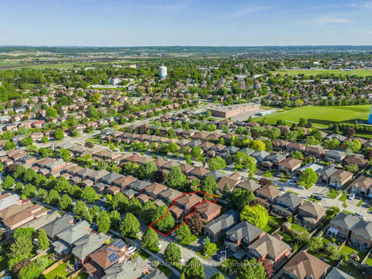 33 Prince Drive, Bradford West Gwillimbury, ON, L3Z 3B7 - 40