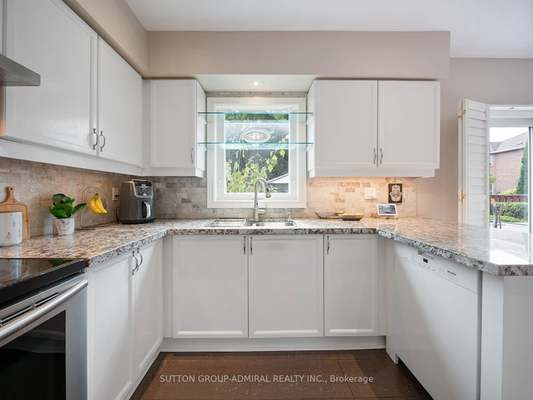 9 El Dorado Street, Richmond Hill, ON, L4C 0G9 - 11