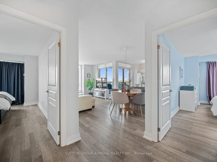 805-7 North Park Road, Vaughan, ON, L4J 0C9 - 7