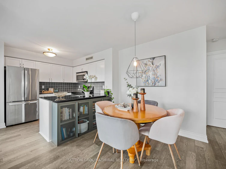 805-7 North Park Road, Vaughan, ON, L4J 0C9 - 10