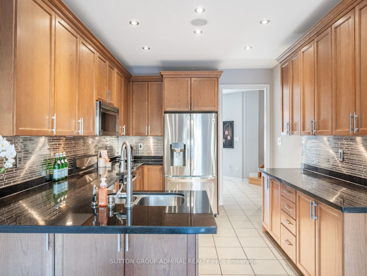 54 Strauss Road, Vaughan, ON, L4J 8Z7 - 2
