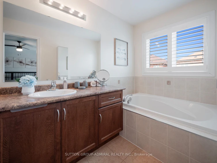 341 Lauderdale Drive, Vaughan, ON, L6A 0N7 - 14
