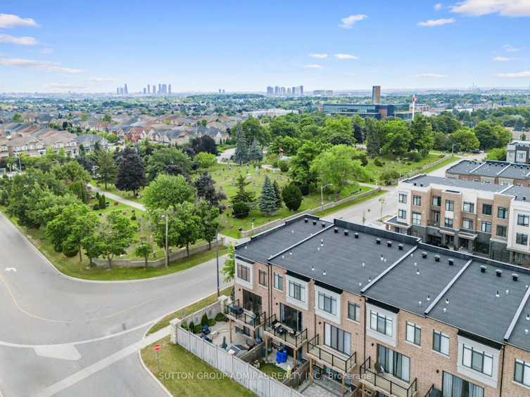 3 Glenngarry Crescent, Vaughan, ON, L6A 4Z4 - 32