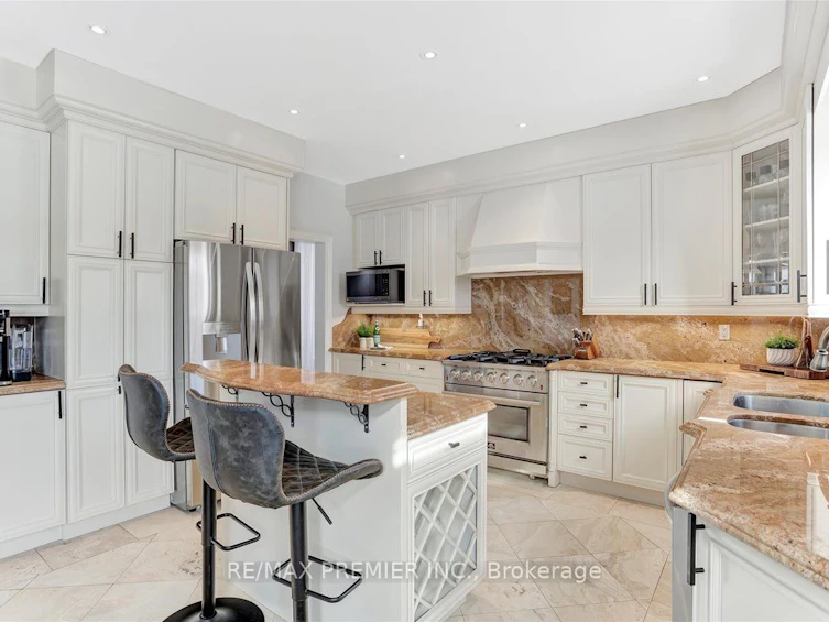 3 Pepin Court, Barrie, ON, L4M 7J4 - 10