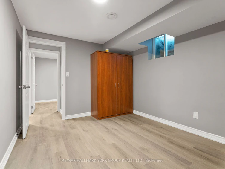 25A College Crescent, Barrie, ON, L4M 2W4 - 28