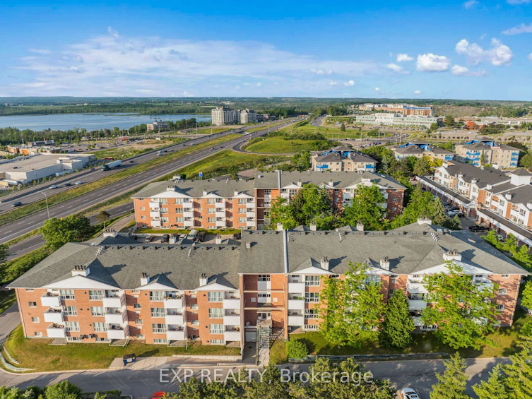 202-120 Bell Farm Road, Barrie, ON, L4M 6J2 - 2