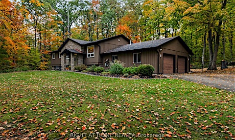 11 Woodland Crescent, Oro-Medonte, ON, L4M 4Y8
