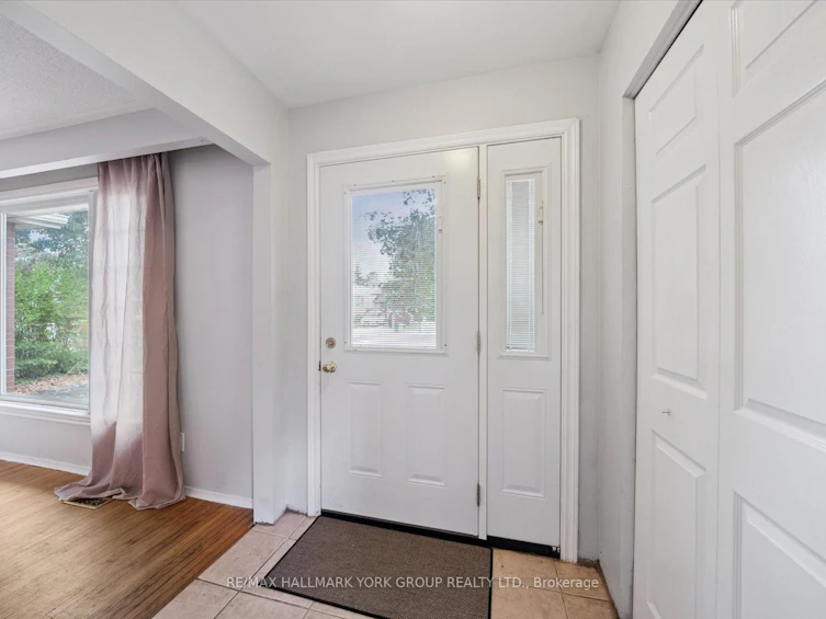 6 Glenecho Drive, Barrie, ON, L4M 4J3 - 3