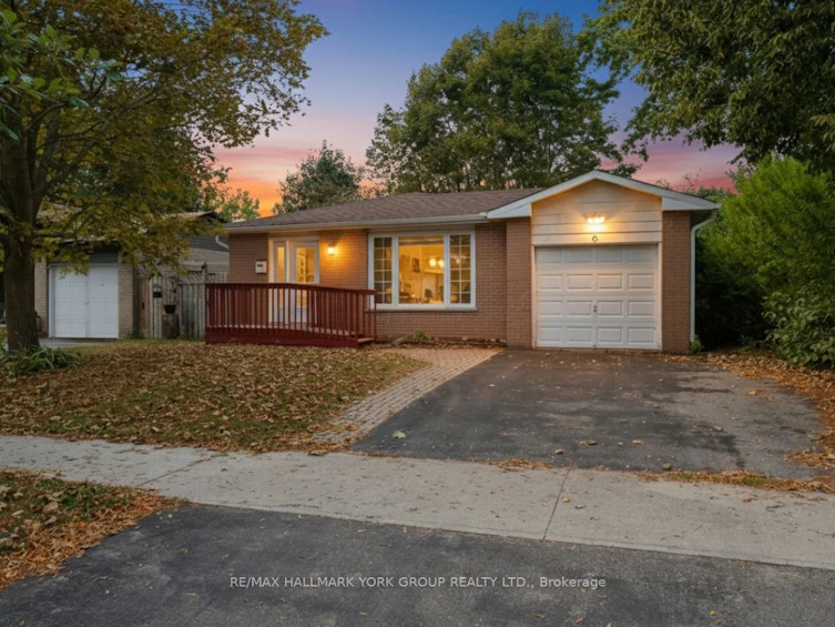 6 Glenecho Drive, Barrie, ON, L4M 4J3