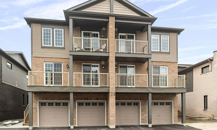 4-23 Hay Lane