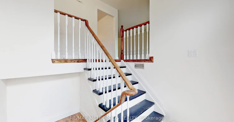 MAIN-17 Porritt Street, Barrie, ON, L4N 6Y5 - 4