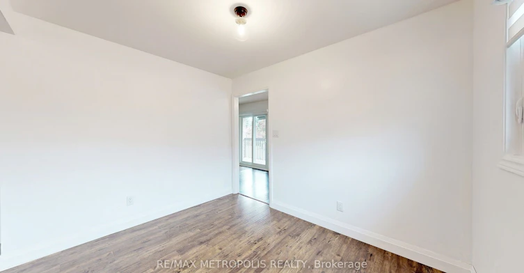 MAIN-17 Porritt Street, Barrie, ON, L4N 6Y5 - 19