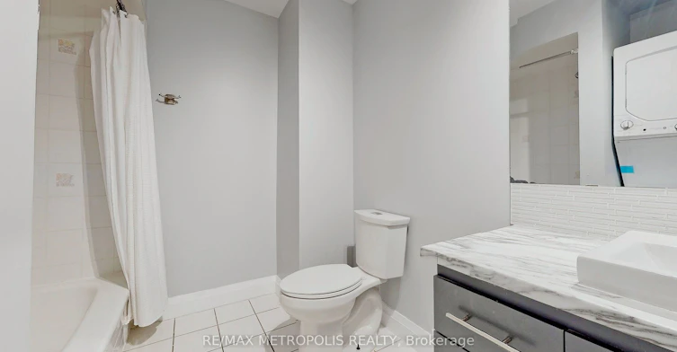 MAIN-17 Porritt Street, Barrie, ON, L4N 6Y5 - 21
