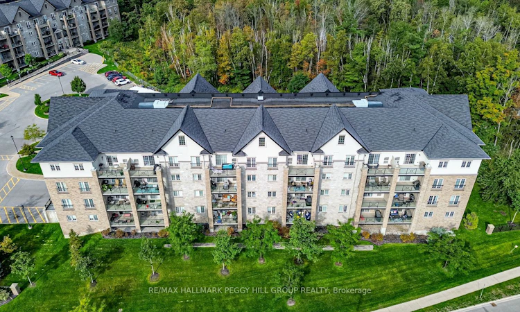402-40 Ferndale Drive S