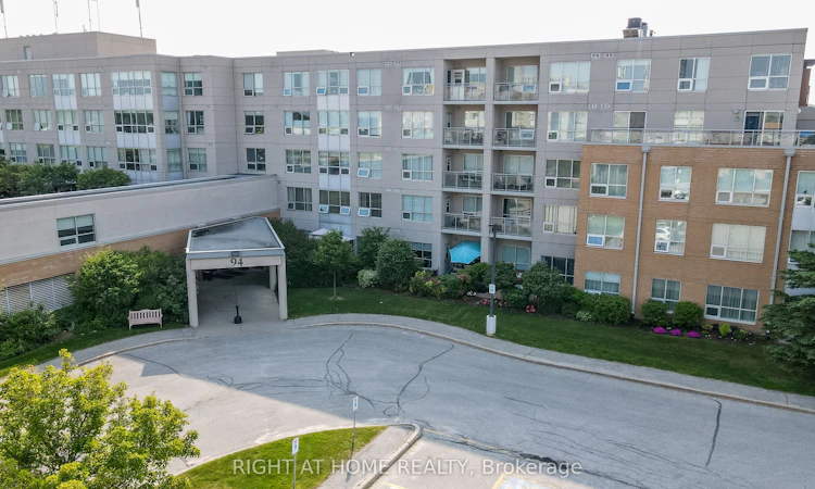 412-94 Dean Avenue