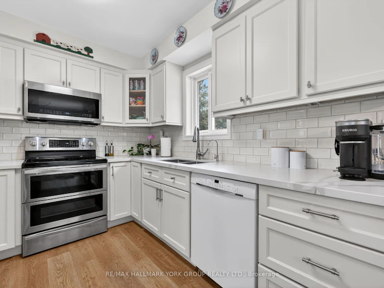 29 Ashton Street, Orillia, ON, L3V 7V5 - 9