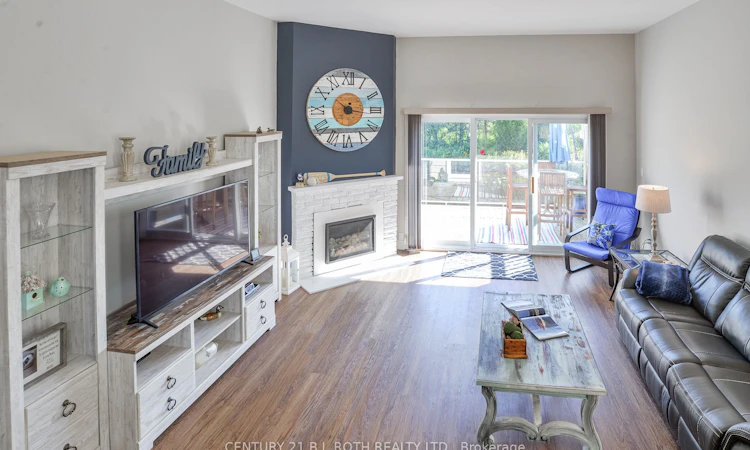 Unit #6-4 Paradise Boulevard
