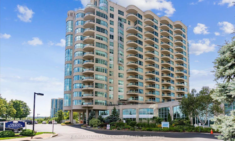 1404-2 Toronto Street