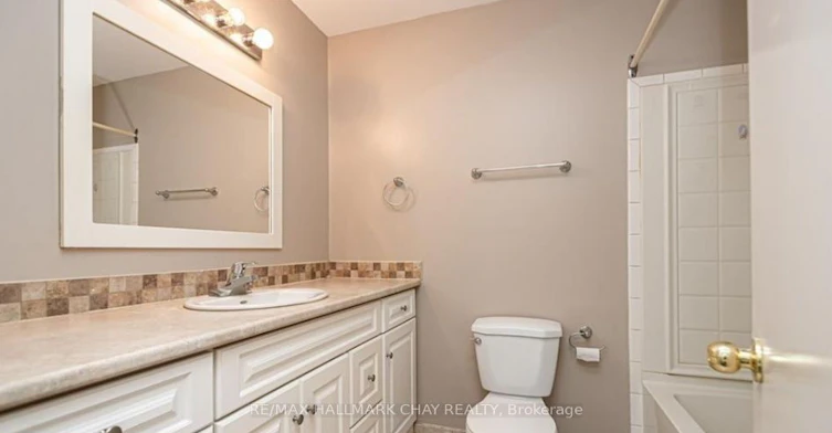 main floor-33 B Grove Street E, Barrie, ON, L4M 2N8 - 11