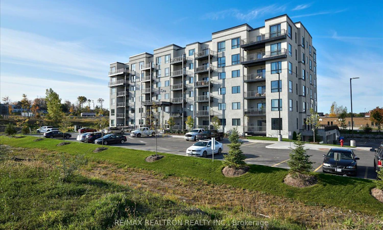 102-299 Cundles Road E