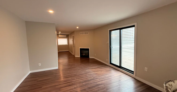 Back unit-109 Toronto Street, Barrie, ON, L4N 1V1 - 3