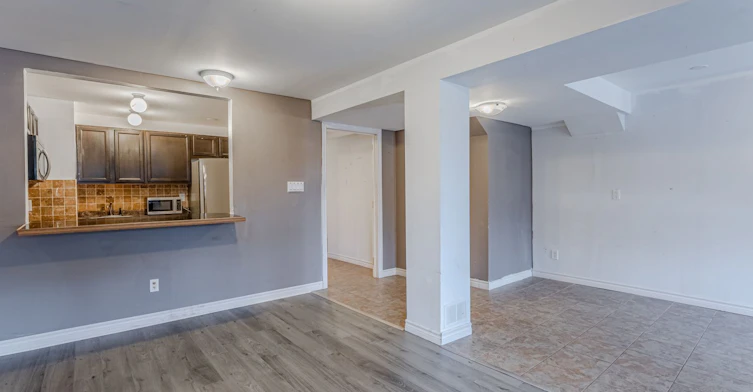 Lower-30 Jessica Drive, Barrie, ON, L4N 5S5 - 2