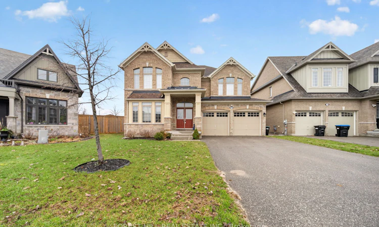 37 Rugman Crescent