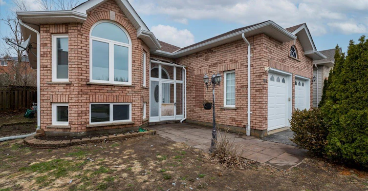 104 Marsellus Drive, Barrie, ON, L4N 8R7