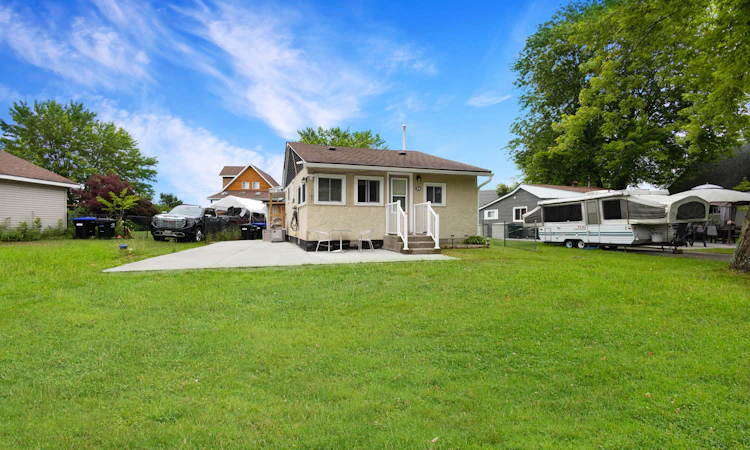 25 Playfair Drive