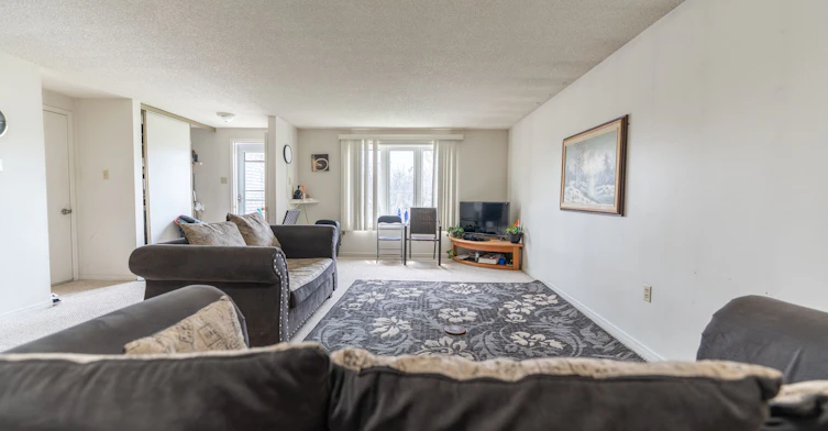 6 Hickling Trail, Barrie, ON, L4M 5V7 - 6