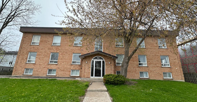 204-80 Grove Street E, Barrie, ON, L4M 2P1