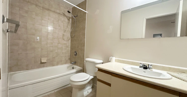 204-80 Grove Street E, Barrie, ON, L4M 2P1 - 3