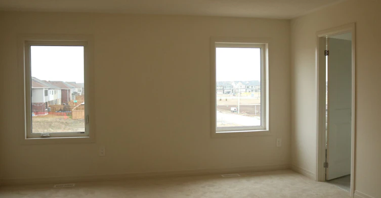 37 Stockholm Road, Barrie, ON, L9S 2Z8 - 9