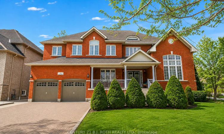38 Camelot Square