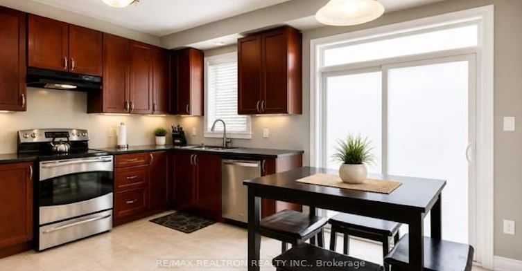 100 Sun King Crescent, Barrie, ON, L4M 0E6 - 6