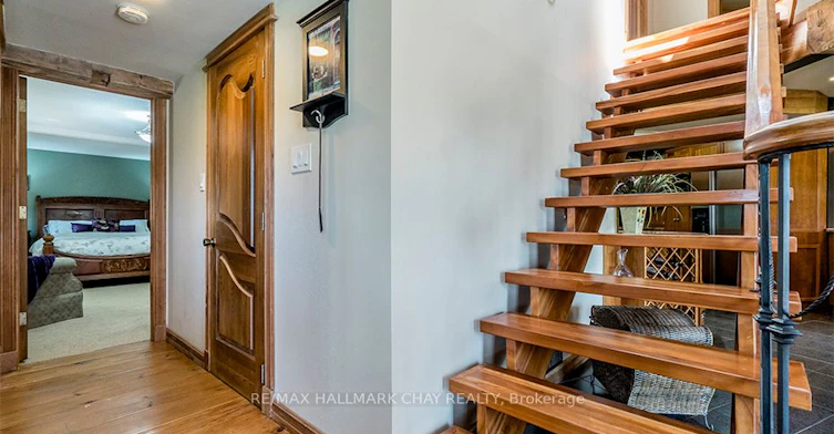 1084 Coughlin Road W, Springwater, ON, L9X 1B1 - 14