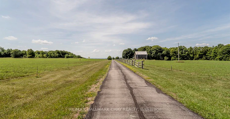 1084 Coughlin Road W, Springwater, ON, L9X 1B1 - 3