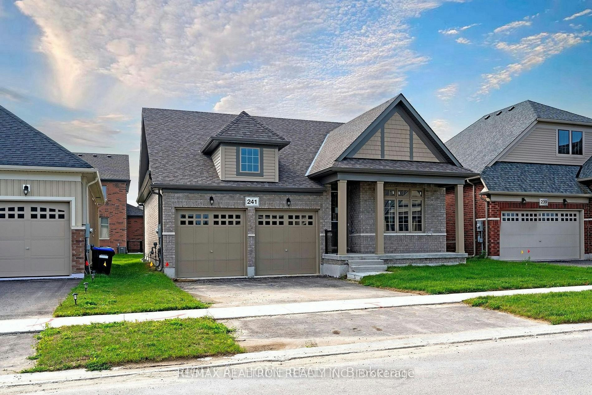 241 Wilcox Drive, Clearview, ON, L0M 1S0