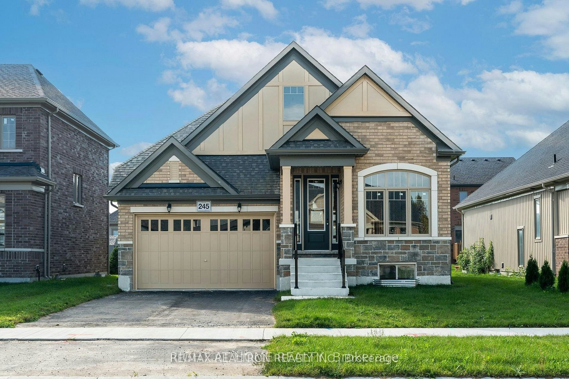 245 Wilcox Drive, Clearview, ON, L0M 1S0