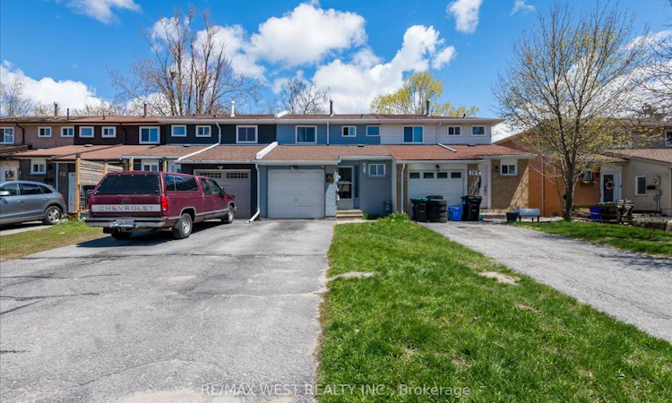 68 Chaucer Crescent