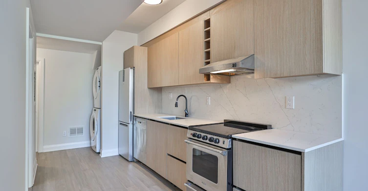 101 Sophia St W Street, Barrie, ON, L4N 1J4 - 5