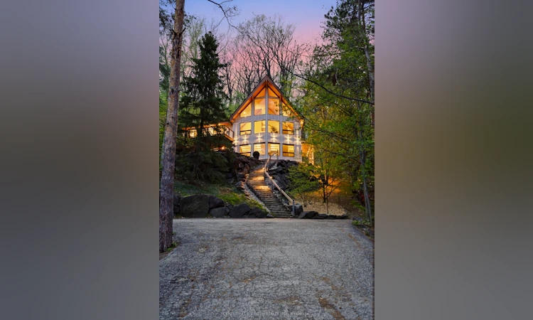 10 Pine Hill